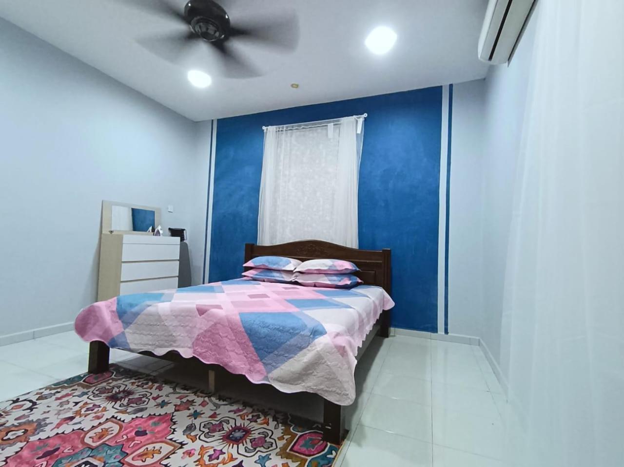 Ebnur Homestay Arau Eksteriør bilde