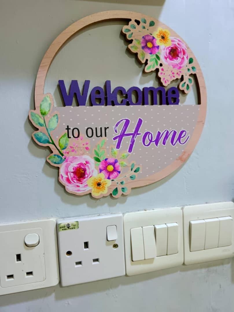 Ebnur Homestay Arau Eksteriør bilde